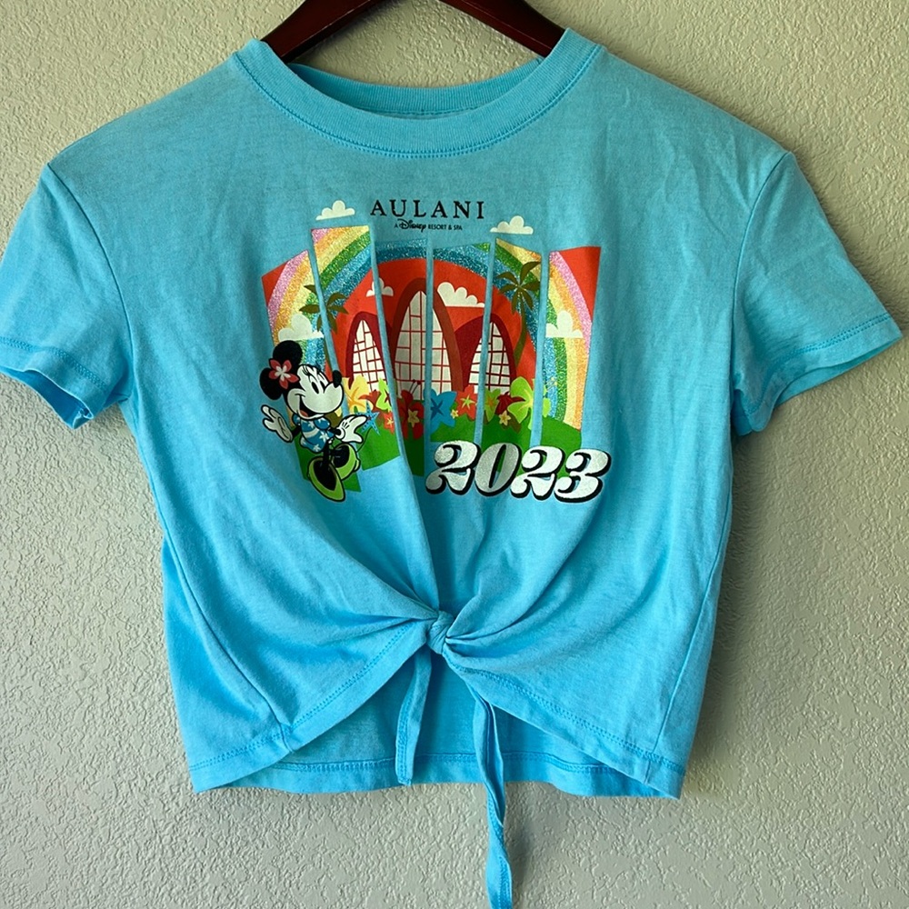 DISNEY AULANI Resort & Spa 2023 Tee with Tie, Sz Girl’s Small